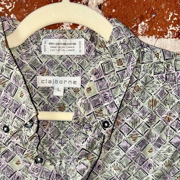 Claiborne men’s multi color retro casual button down - Picture 6 of 8